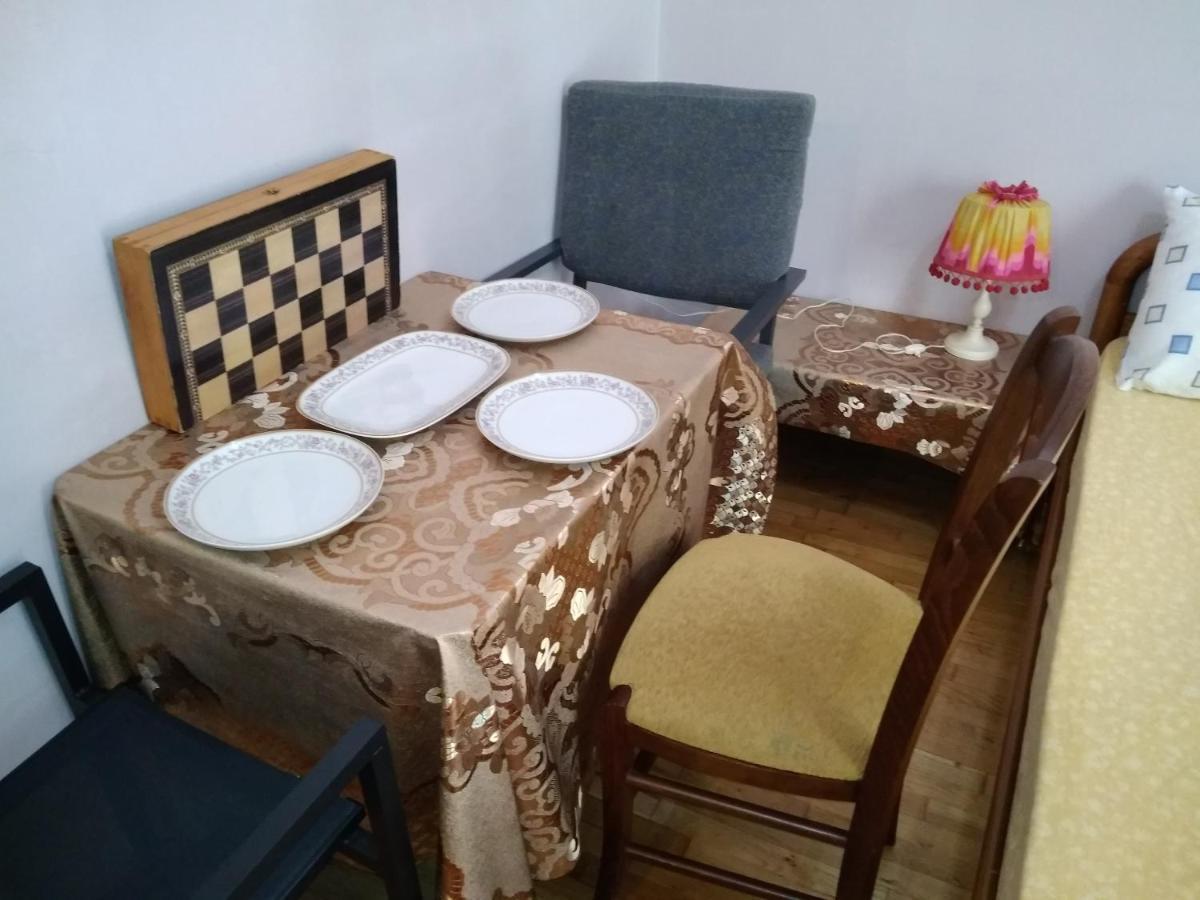 Flower Apartment-Hilton-Us Embassy アテネ エクステリア 写真